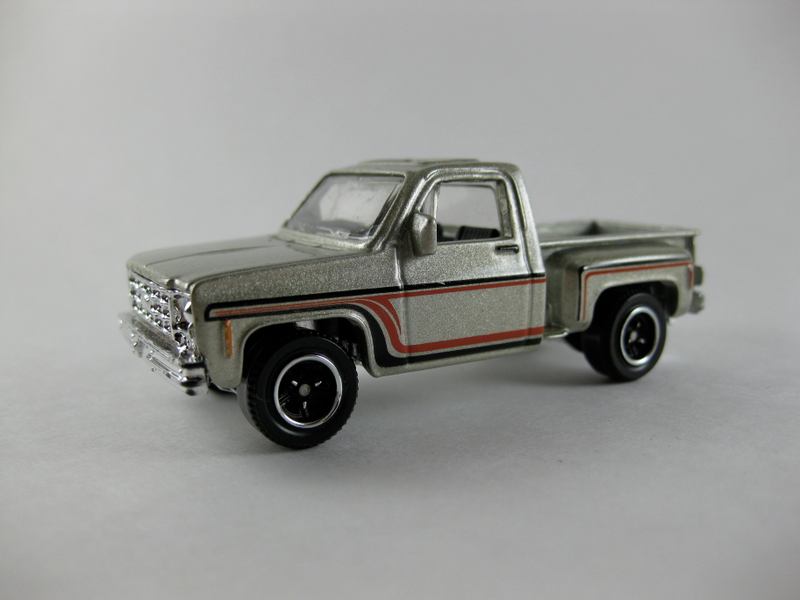 Illustration for article titled Hi, my name is Mr Albee and I'm a diecast addict.